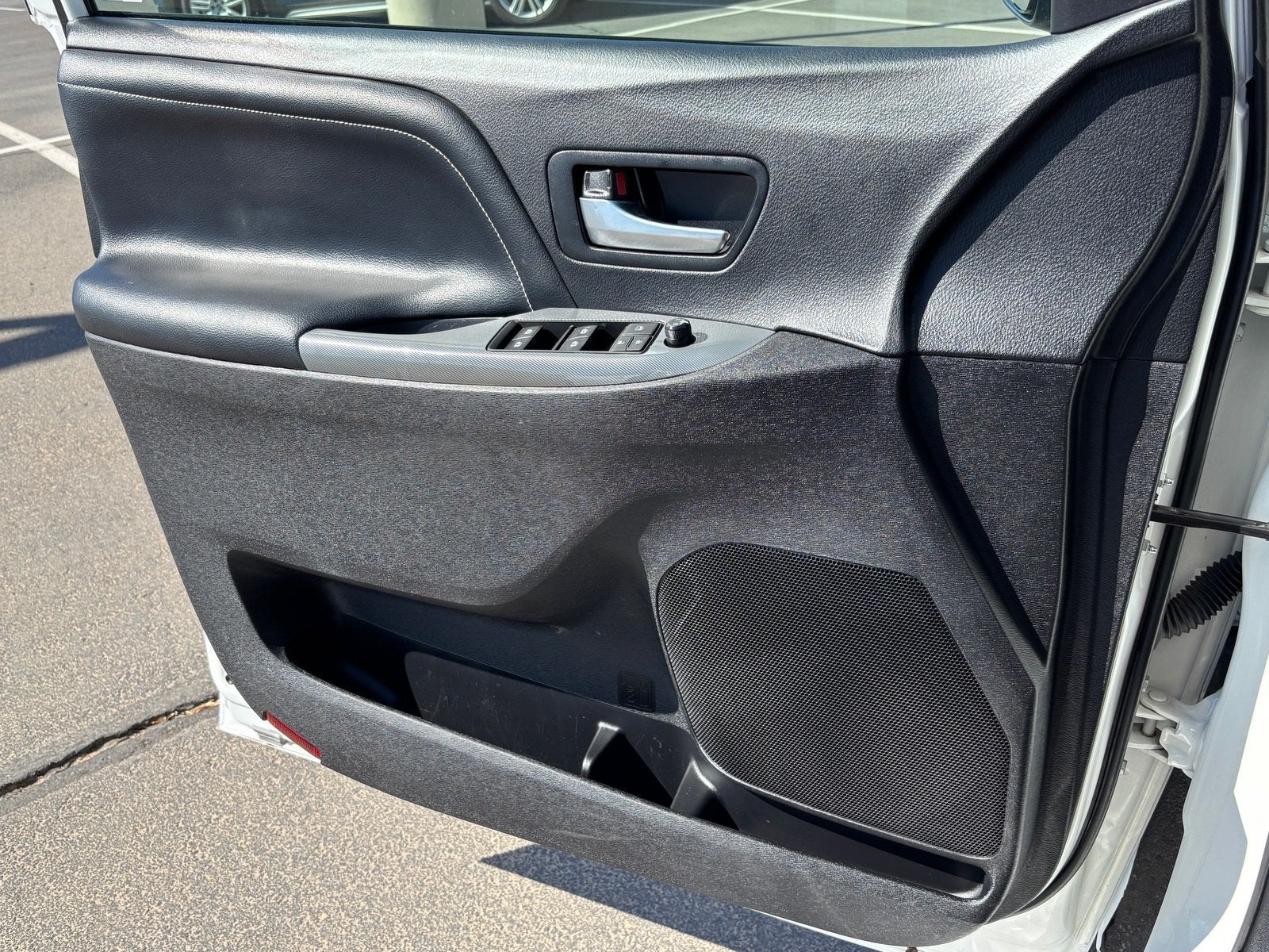 2020 Toyota Sienna SE