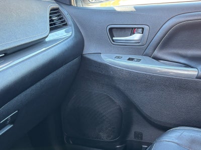 2020 Toyota Sienna SE