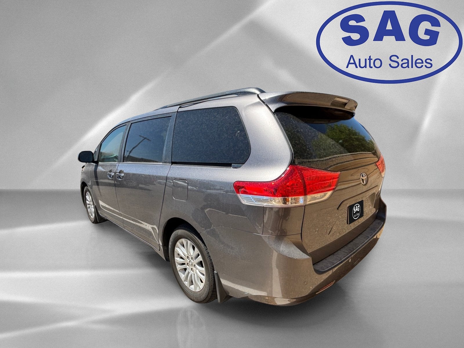 2014 Toyota Sienna XLE
