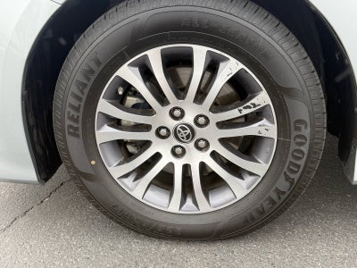 2020 Toyota Sienna Base