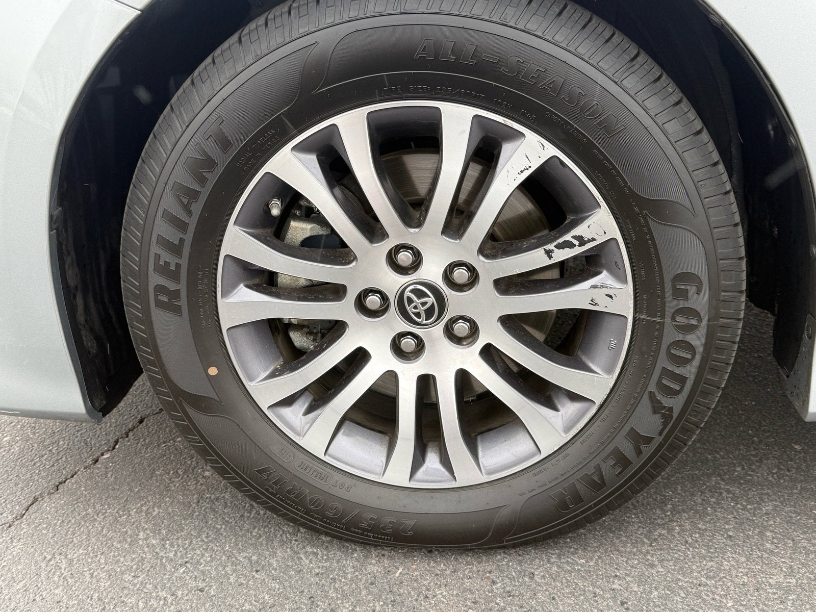 2020 Toyota Sienna Base