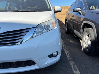 2017 Toyota Sienna XLE