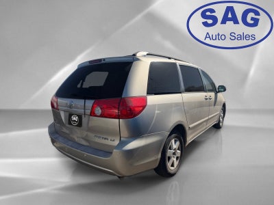 2007 Toyota Sienna Base