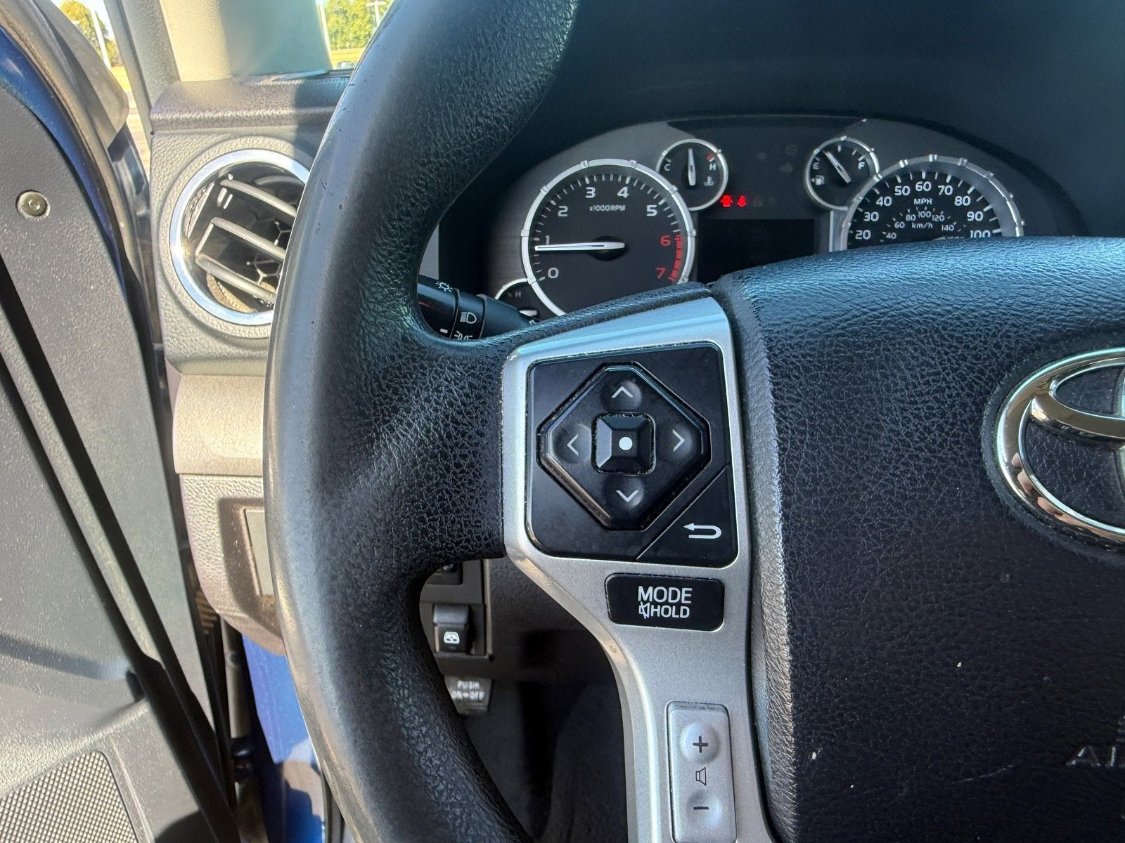 2015 Toyota Tundra 2WD Truck SR5