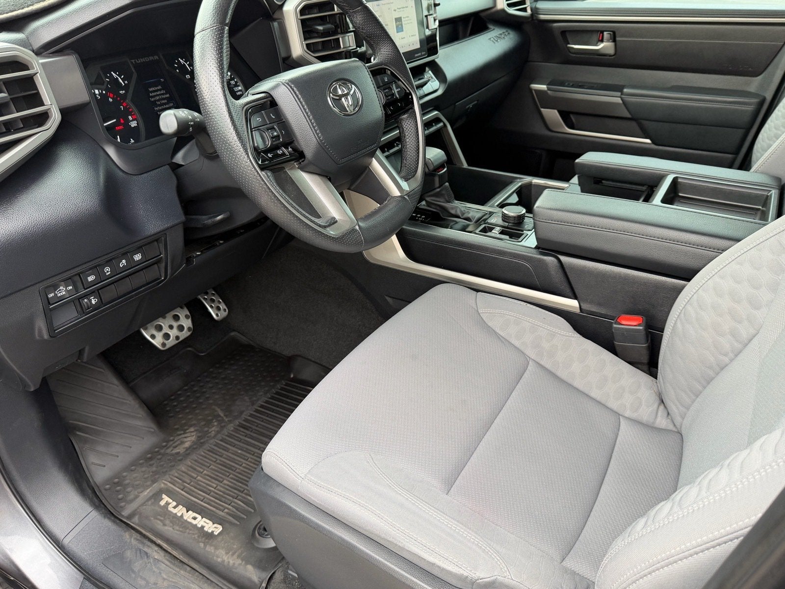 2023 Toyota Tundra 4WD SR5