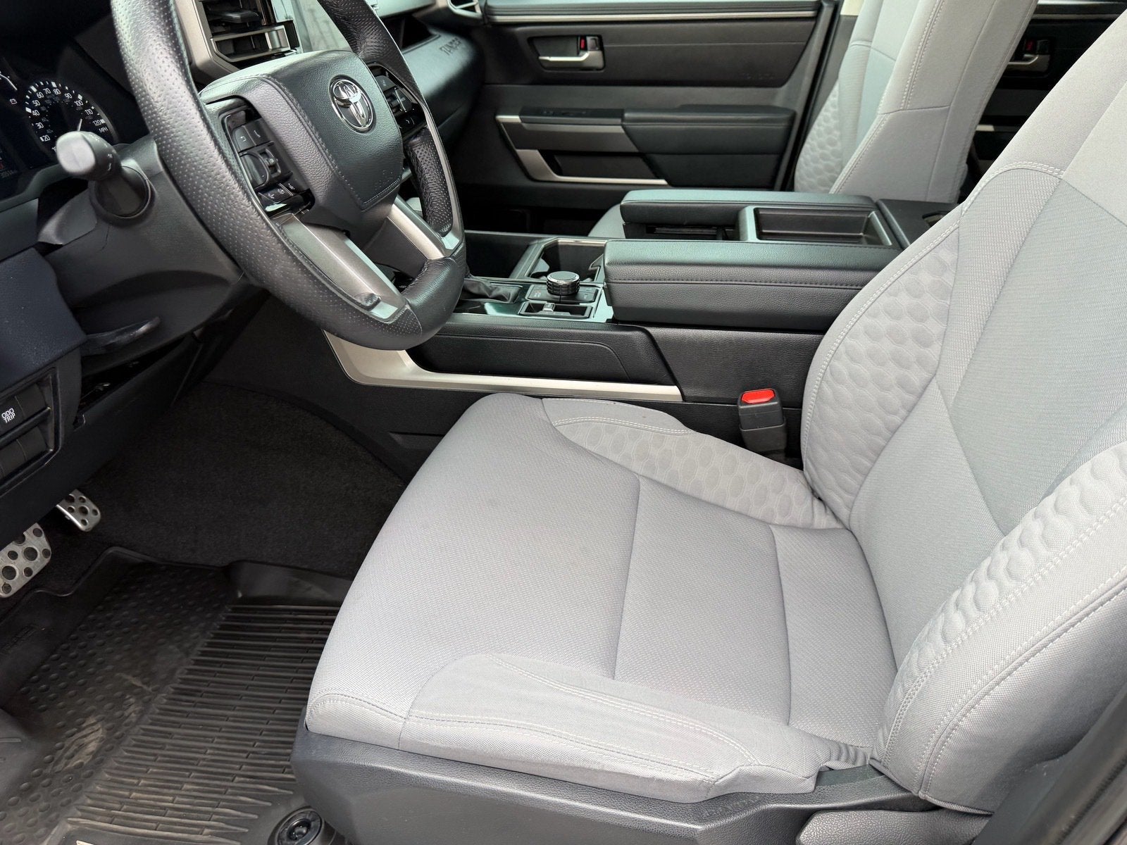 2023 Toyota Tundra 4WD SR5