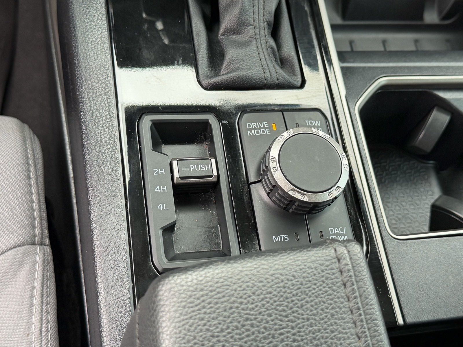 2023 Toyota Tundra 4WD SR5