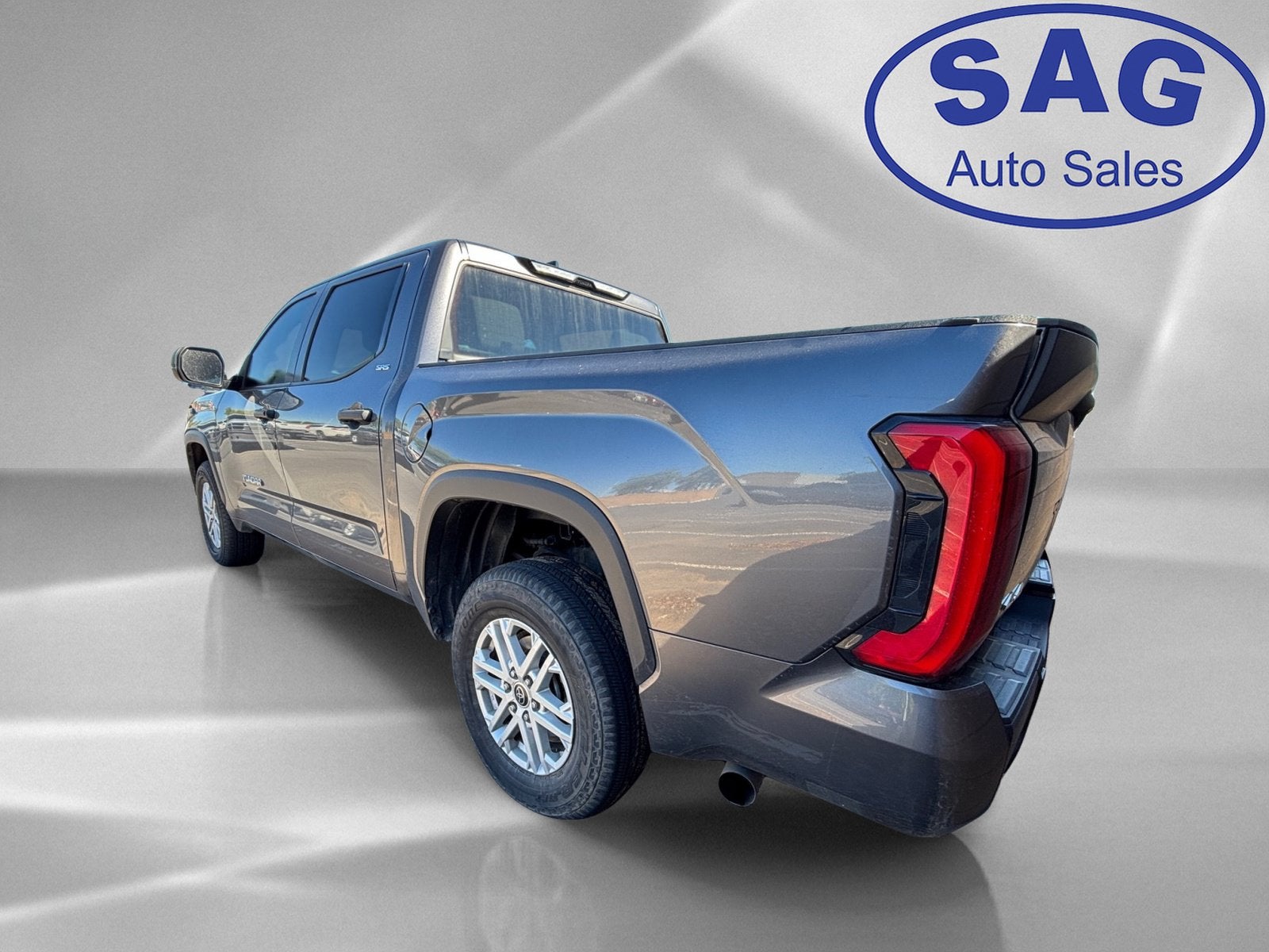 2024 Toyota Tundra 4WD SR5