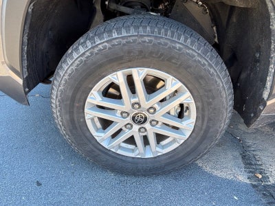 2024 Toyota Tundra 4WD SR5