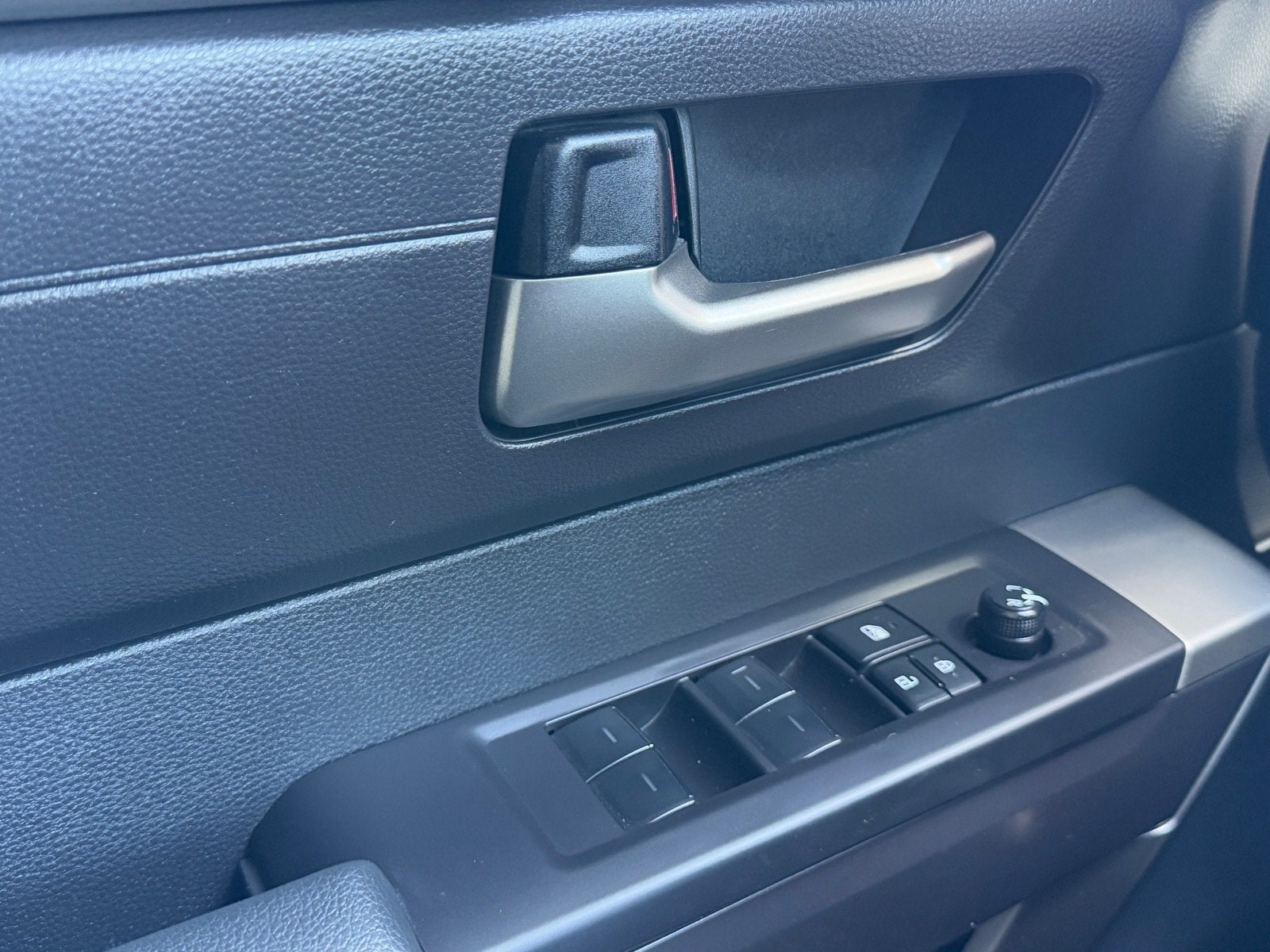 2023 Toyota Tundra 4WD SR5