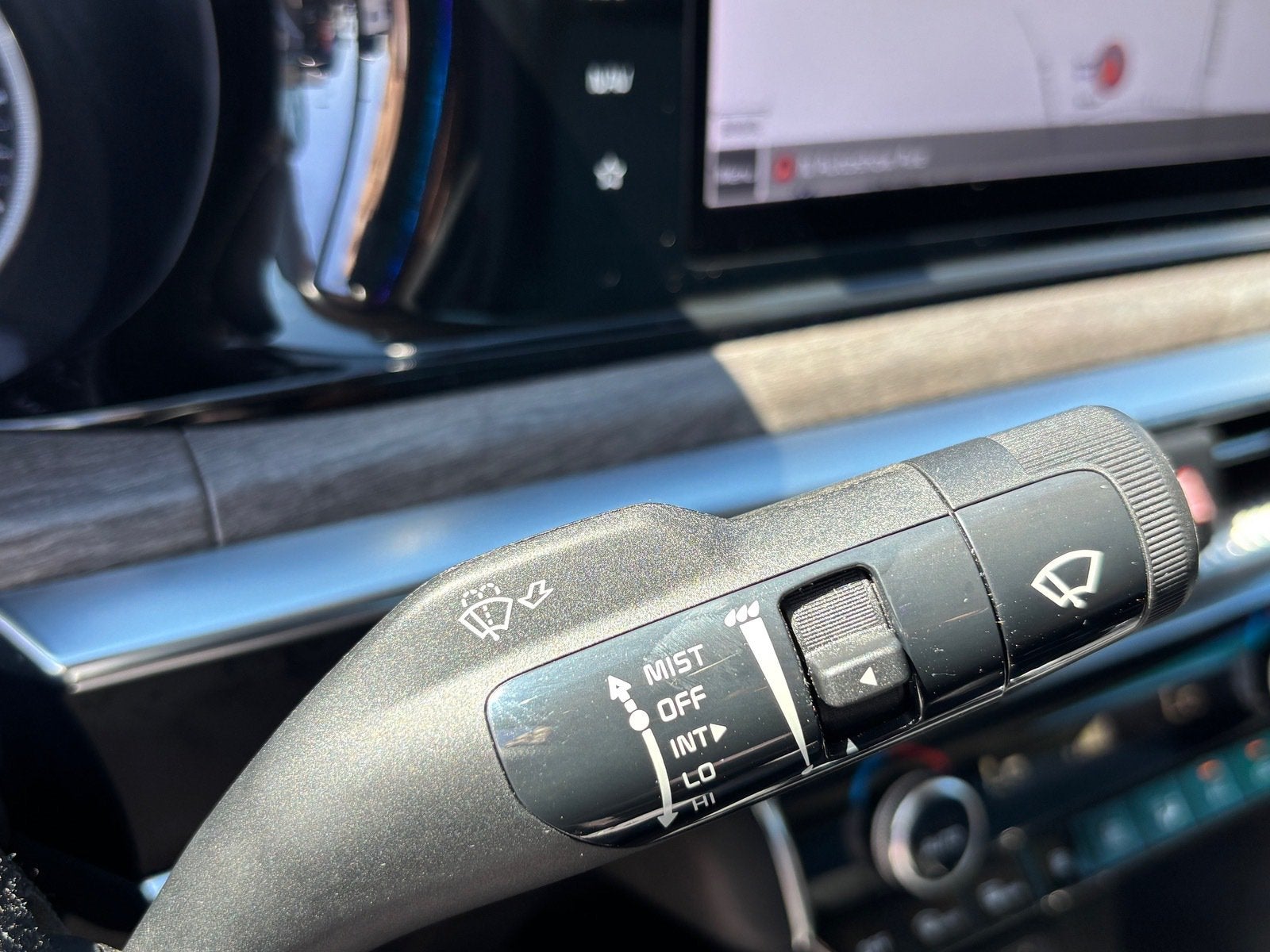 2022 Kia K5 EX