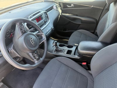 2017 Kia Sorento L