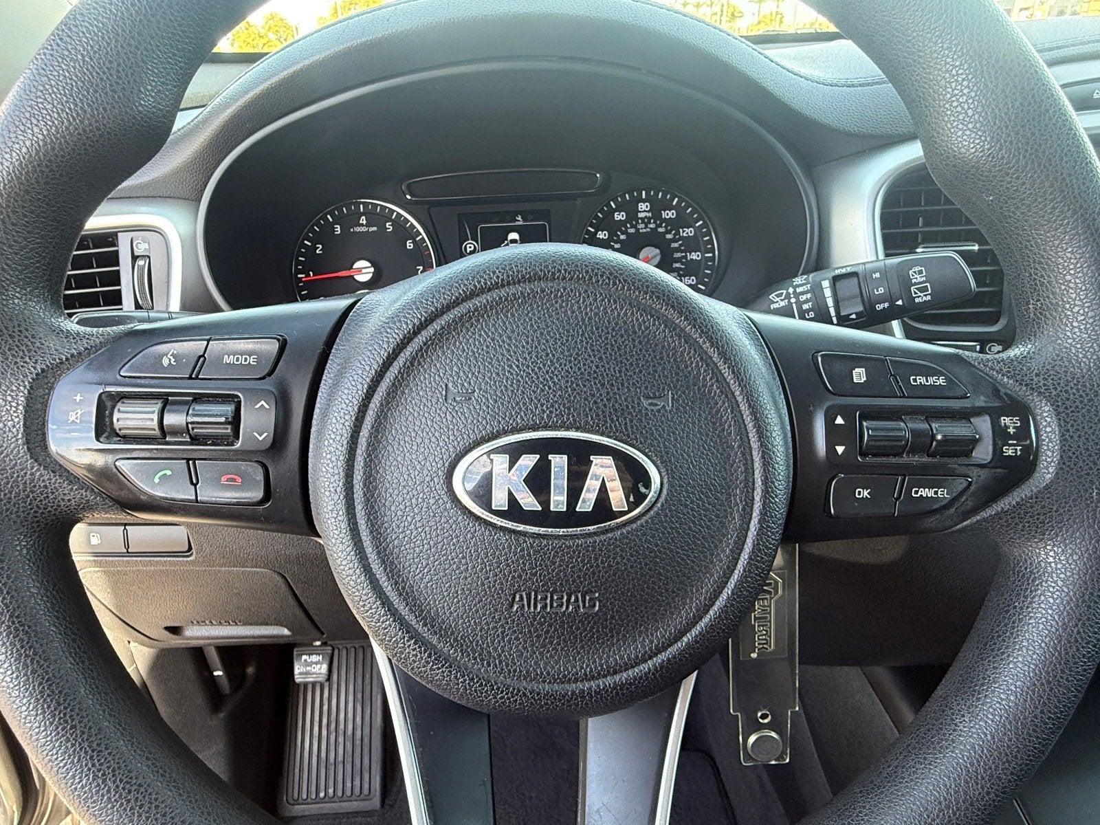 2017 Kia Sorento L