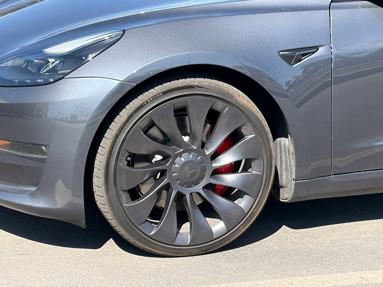 2023 Tesla Model 3 Performance