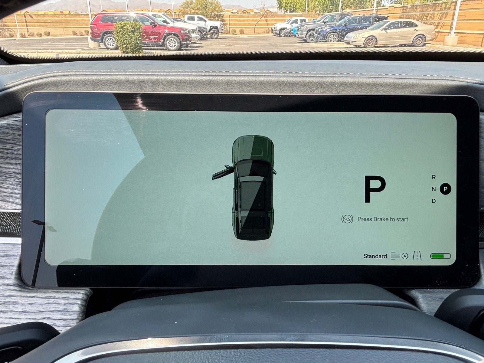 2026 Rivian R1S Base