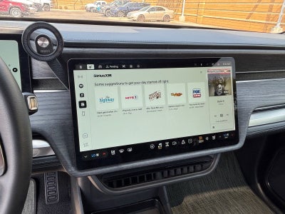 2026 Rivian R1S Base