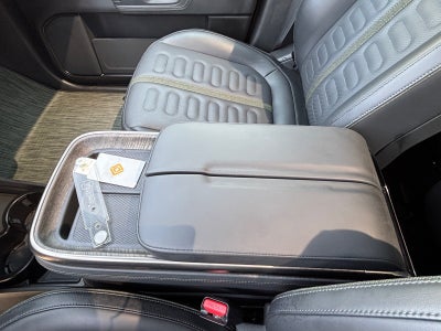 2026 Rivian R1S Base