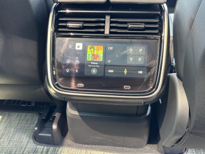 2026 Rivian R1S Base