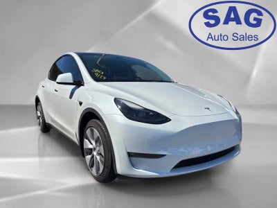 2023 Tesla Model Y Long Range