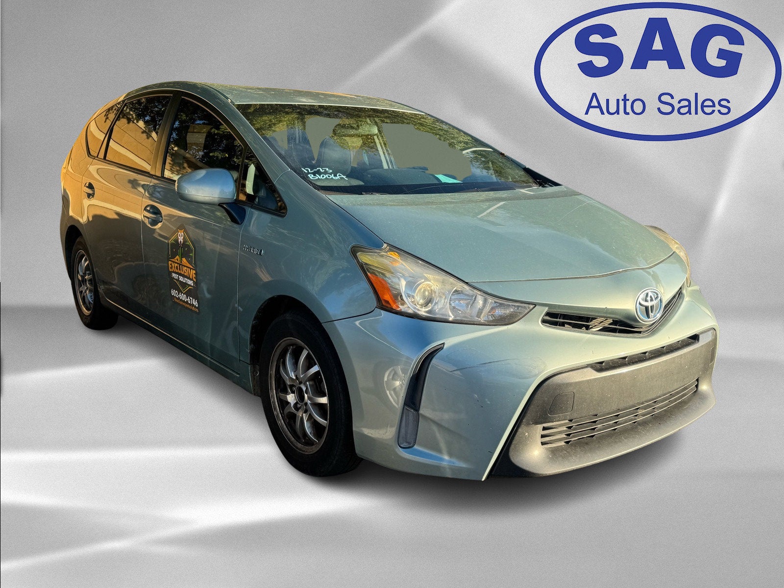 2015 Toyota Prius v Three