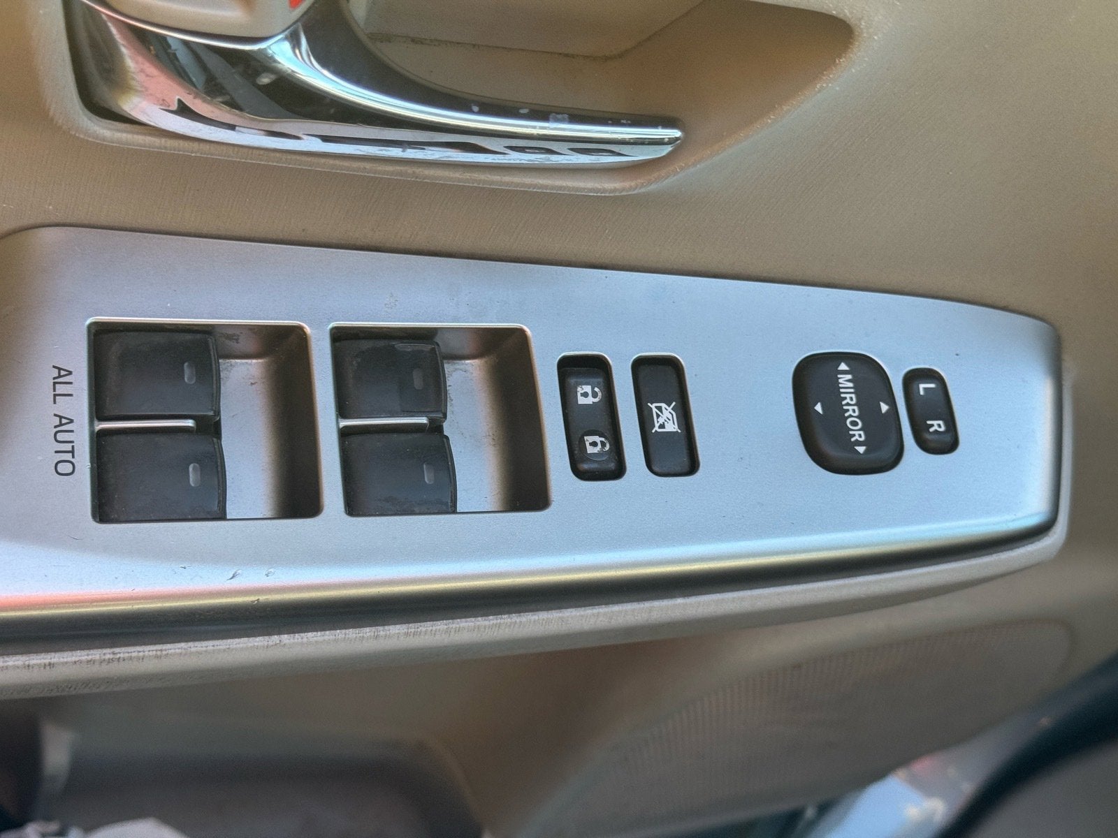 2015 Toyota Prius v Three