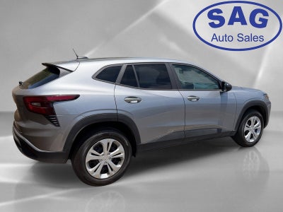 2025 Chevrolet Trax LS