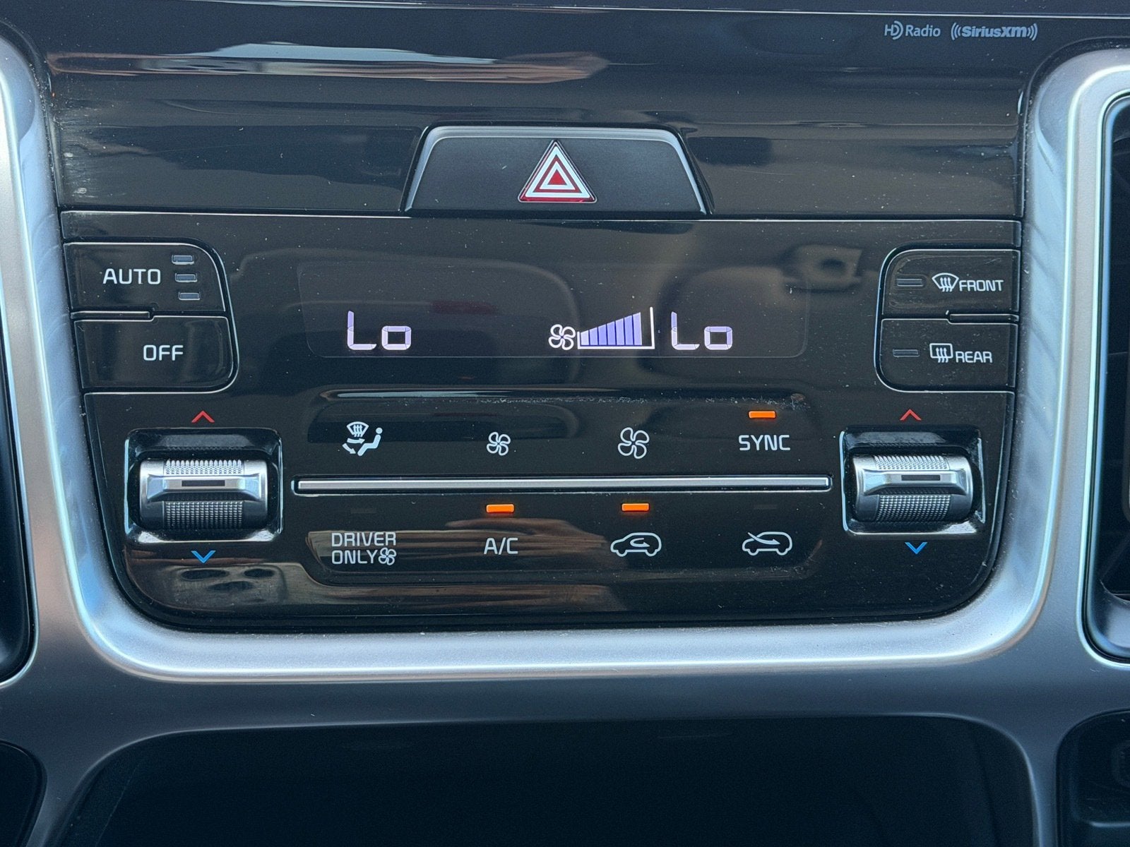 2022 Kia Sorento Hybrid S