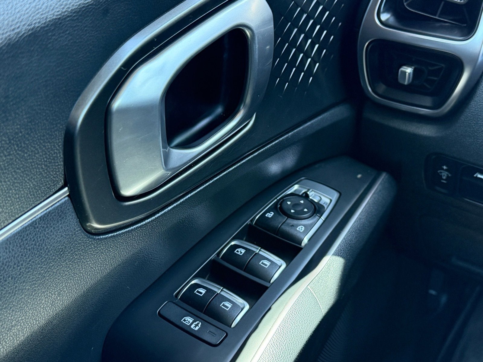 2022 Kia Sorento Hybrid S