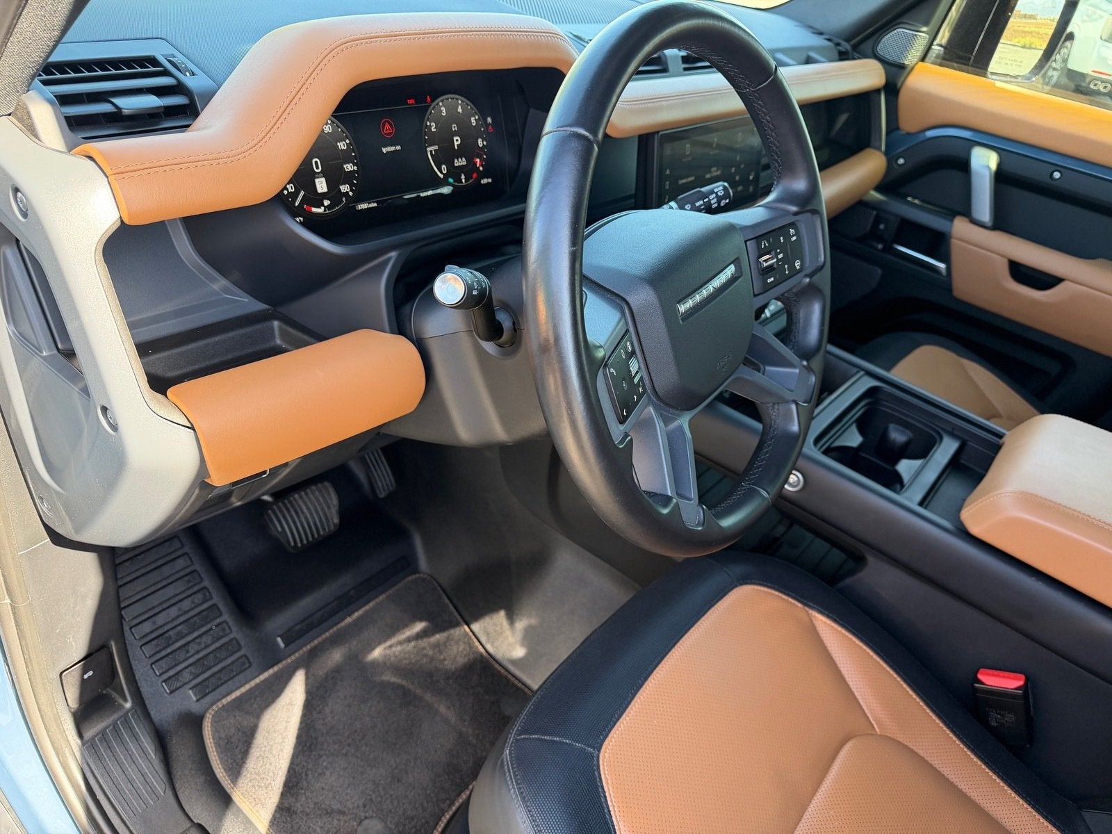 2024 Land Rover Defender X-Dynamic SE