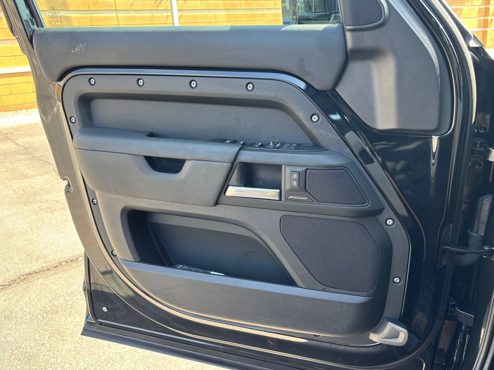 2025 Land Rover Defender S