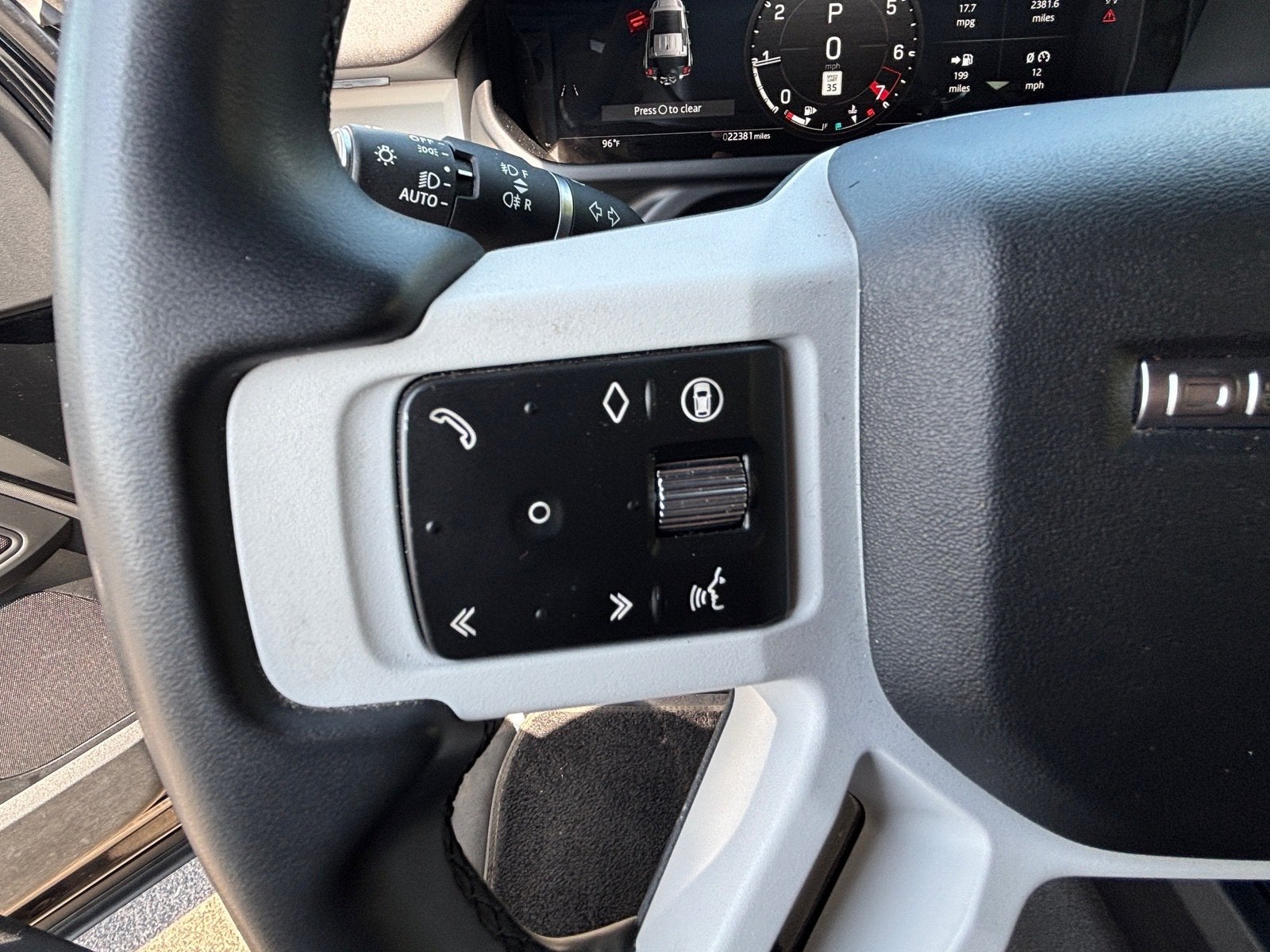 2025 Land Rover Defender S