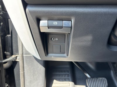 2025 Land Rover Defender S