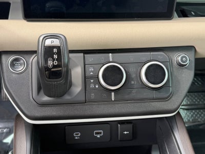 2020 Land Rover Defender SE
