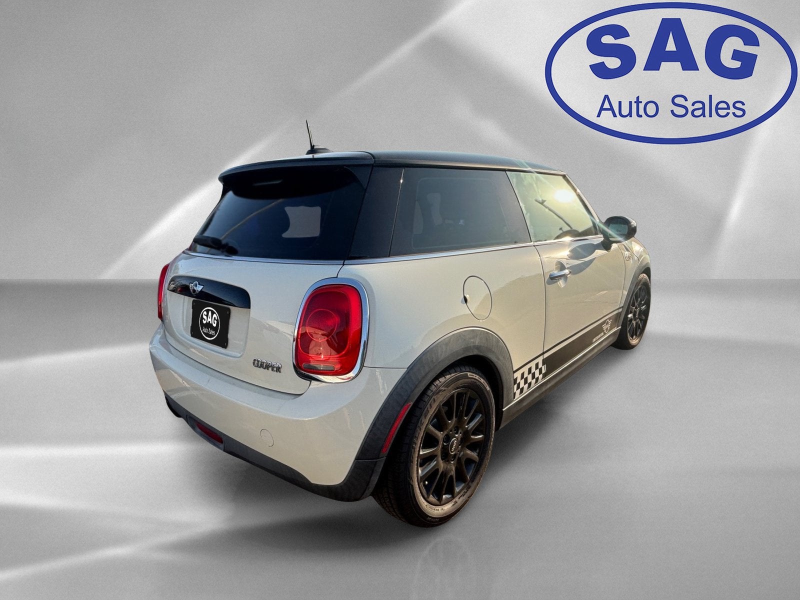2017 MINI Hardtop 2 Door Cooper