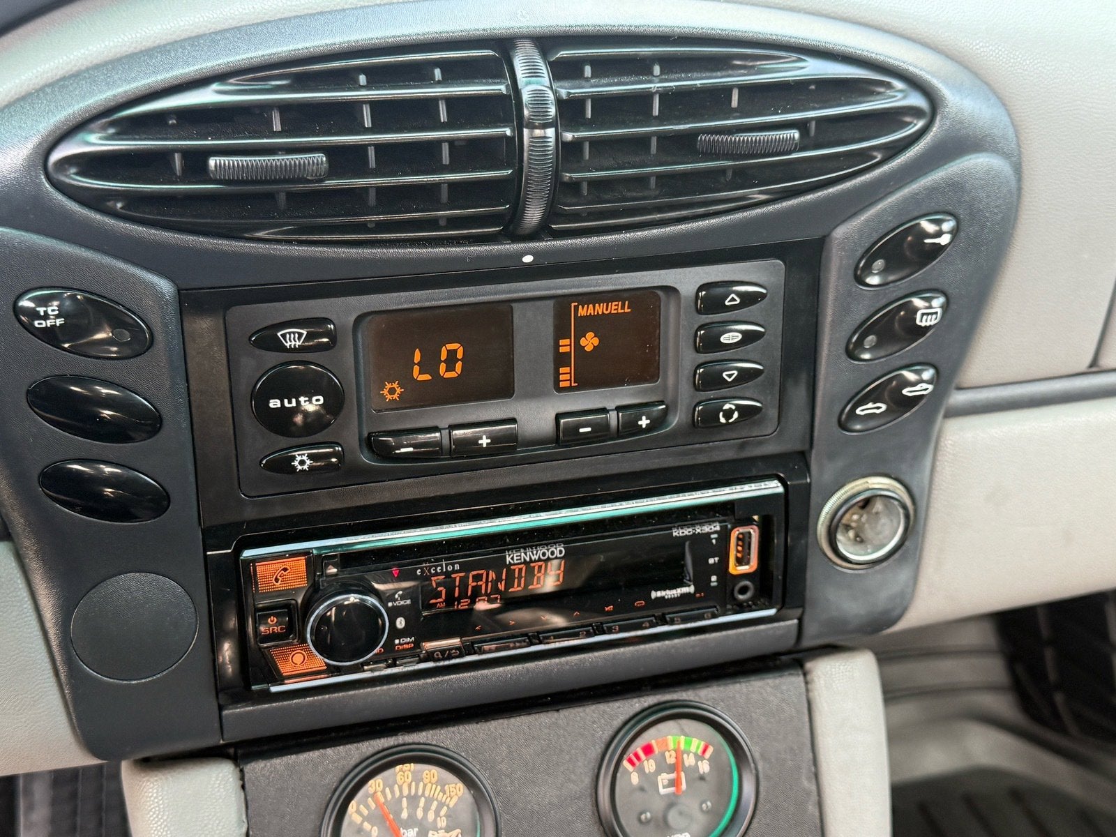 1999 Porsche Boxster Base