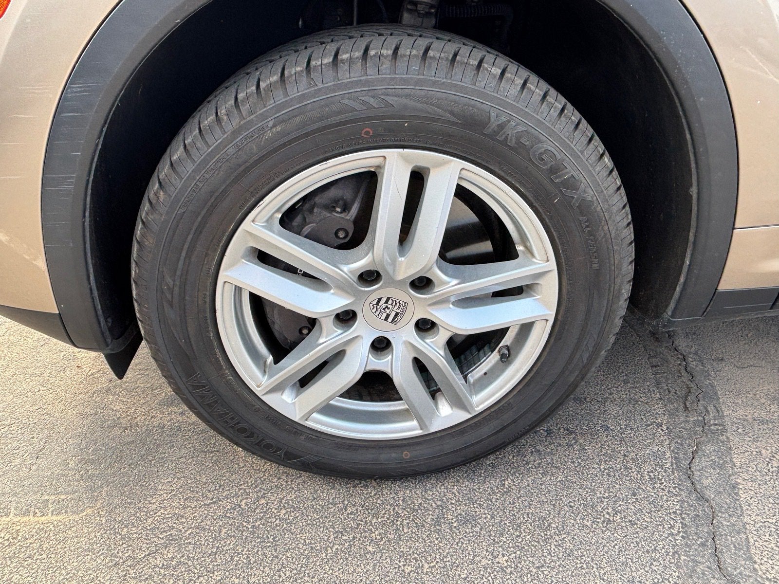 2016 Porsche Cayenne Base