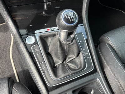 2017 Volkswagen Golf R DCC & Navigation 4Motion