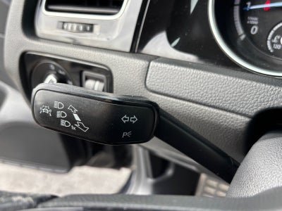 2017 Volkswagen Golf R DCC & Navigation 4Motion