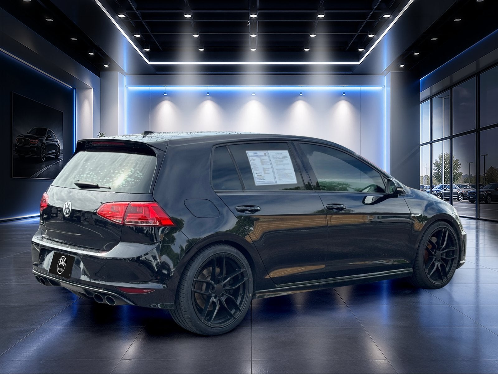 2017 Volkswagen Golf R DCC & Navigation 4Motion